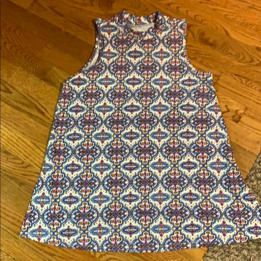 Colorful spring tank